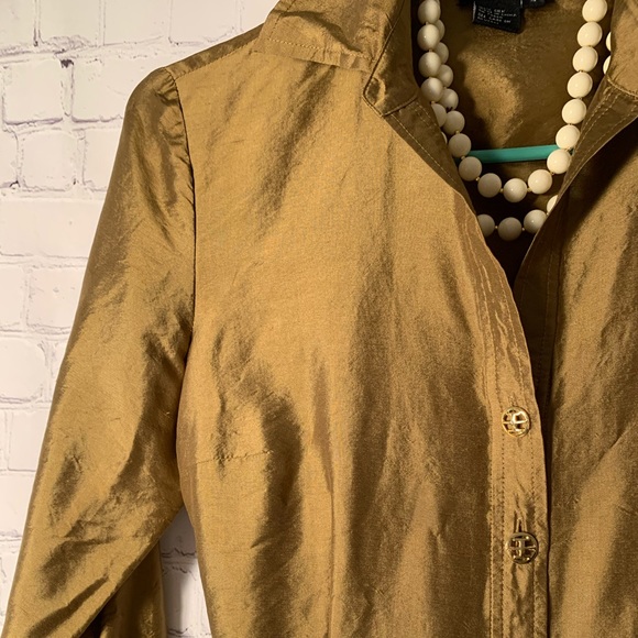 100% Silk blouse Gold button up top small - Picture 3 of 16
